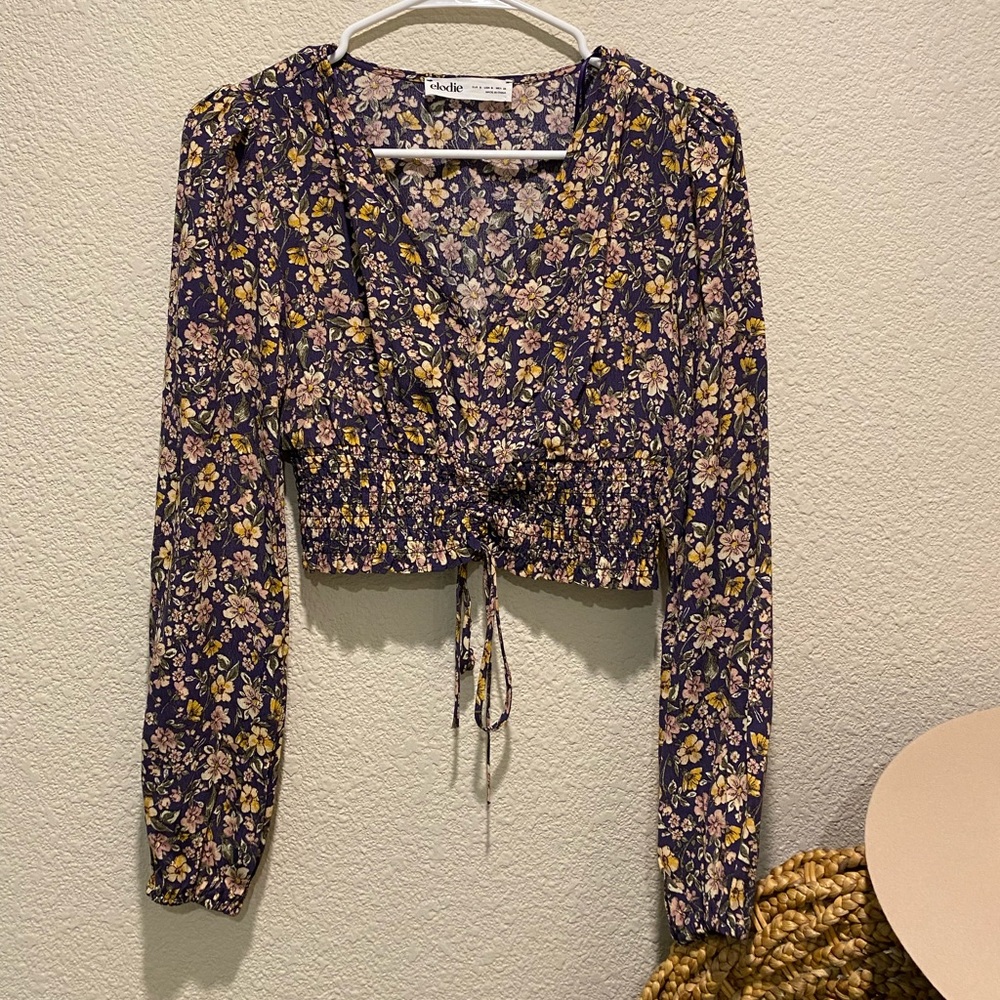 LONG SLEEVE CROP TOP!